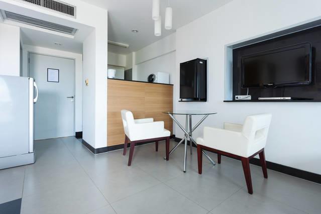 Aparthotel Galare Thong Tower à Chiang Mai Extérieur photo
