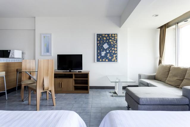 Aparthotel Galare Thong Tower à Chiang Mai Extérieur photo
