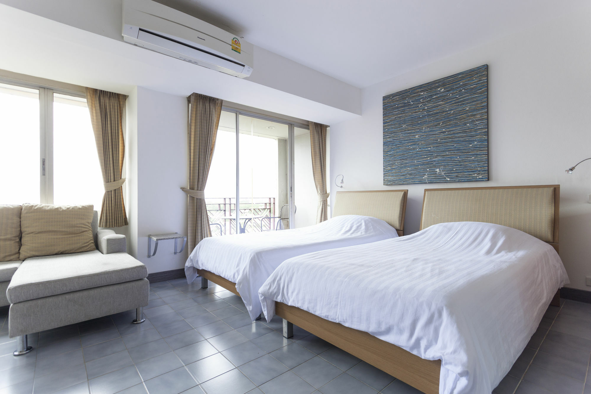 Aparthotel Galare Thong Tower à Chiang Mai Extérieur photo