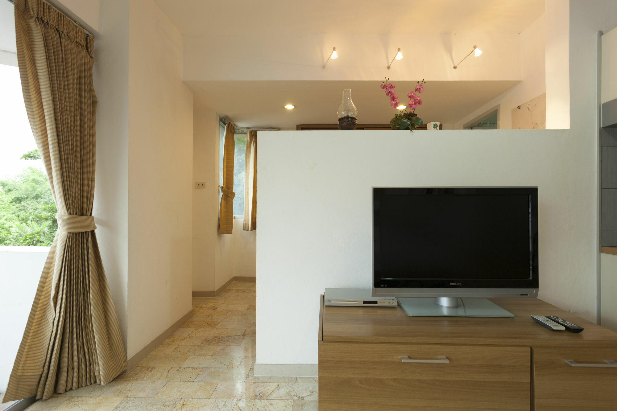 Aparthotel Galare Thong Tower à Chiang Mai Extérieur photo