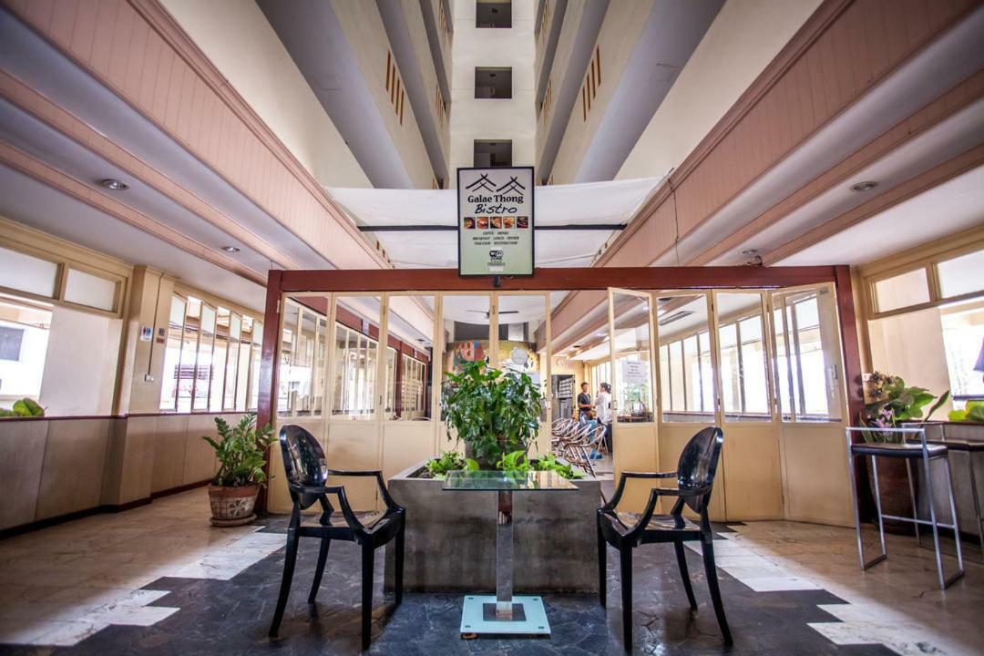 Aparthotel Galare Thong Tower à Chiang Mai Extérieur photo