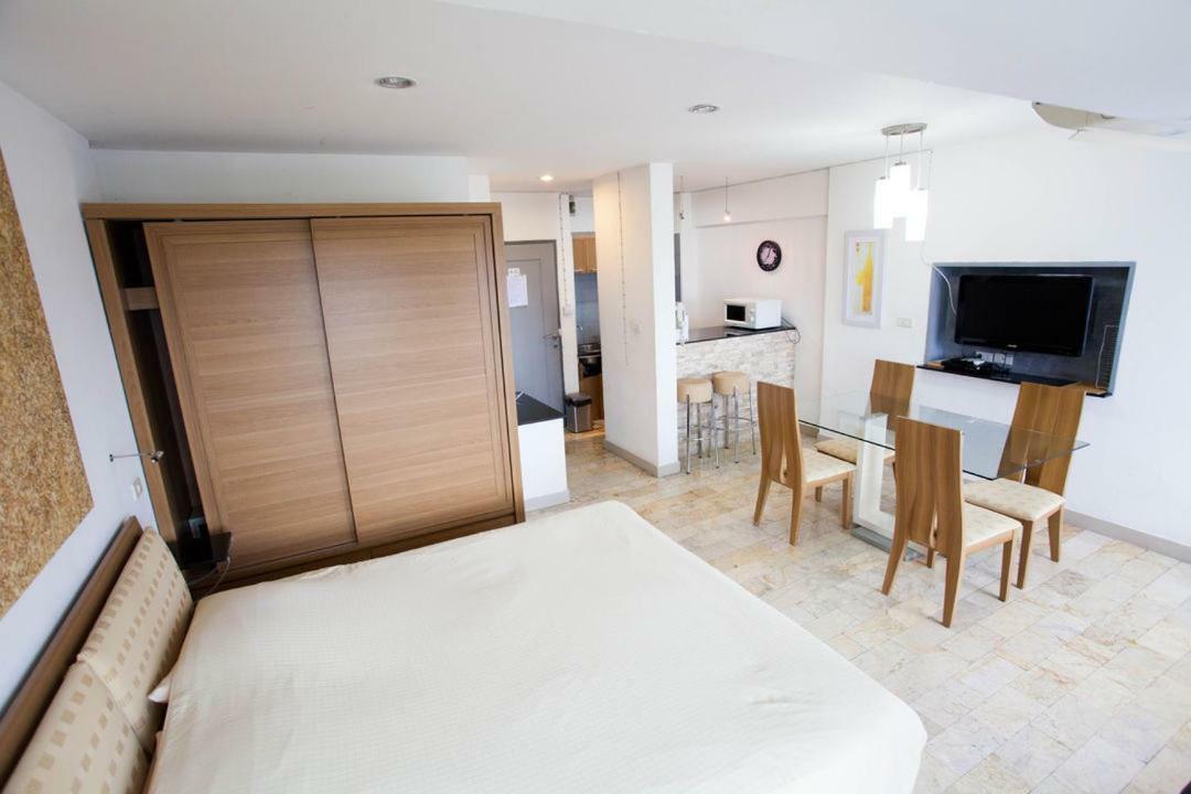 Aparthotel Galare Thong Tower à Chiang Mai Extérieur photo