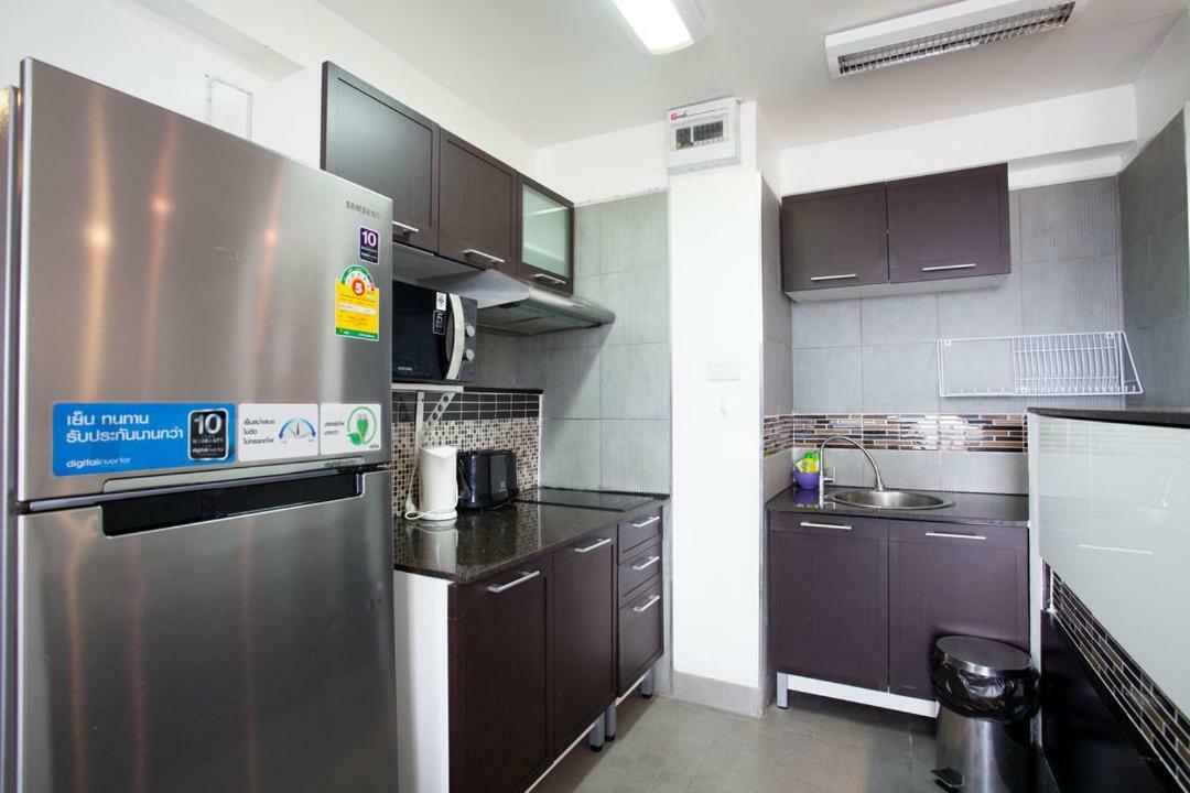 Aparthotel Galare Thong Tower à Chiang Mai Extérieur photo