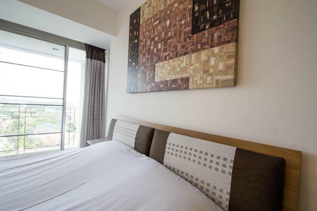 Aparthotel Galare Thong Tower à Chiang Mai Extérieur photo