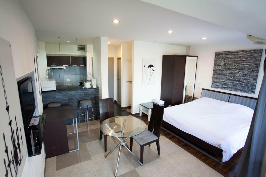 Aparthotel Galare Thong Tower à Chiang Mai Extérieur photo