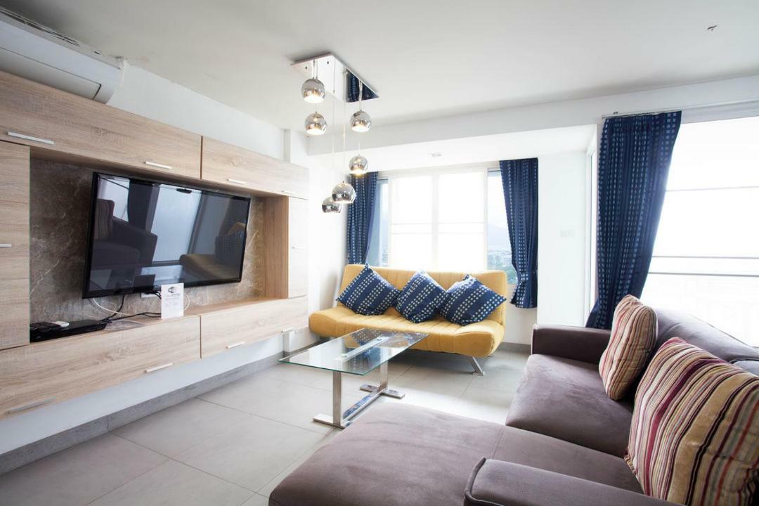Aparthotel Galare Thong Tower à Chiang Mai Extérieur photo