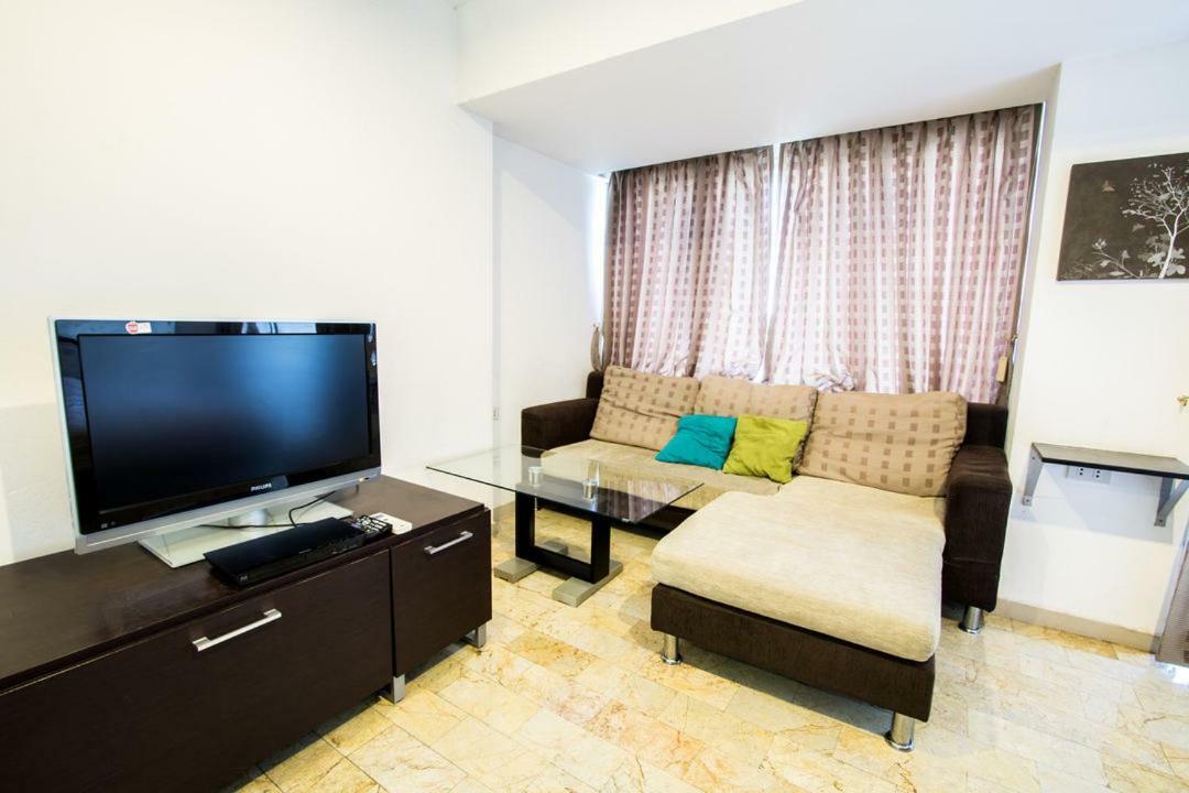 Aparthotel Galare Thong Tower à Chiang Mai Extérieur photo
