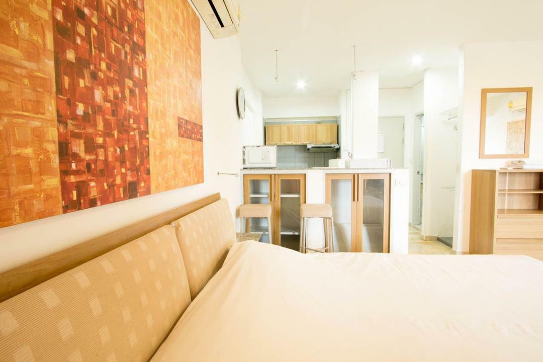 Aparthotel Galare Thong Tower à Chiang Mai Extérieur photo